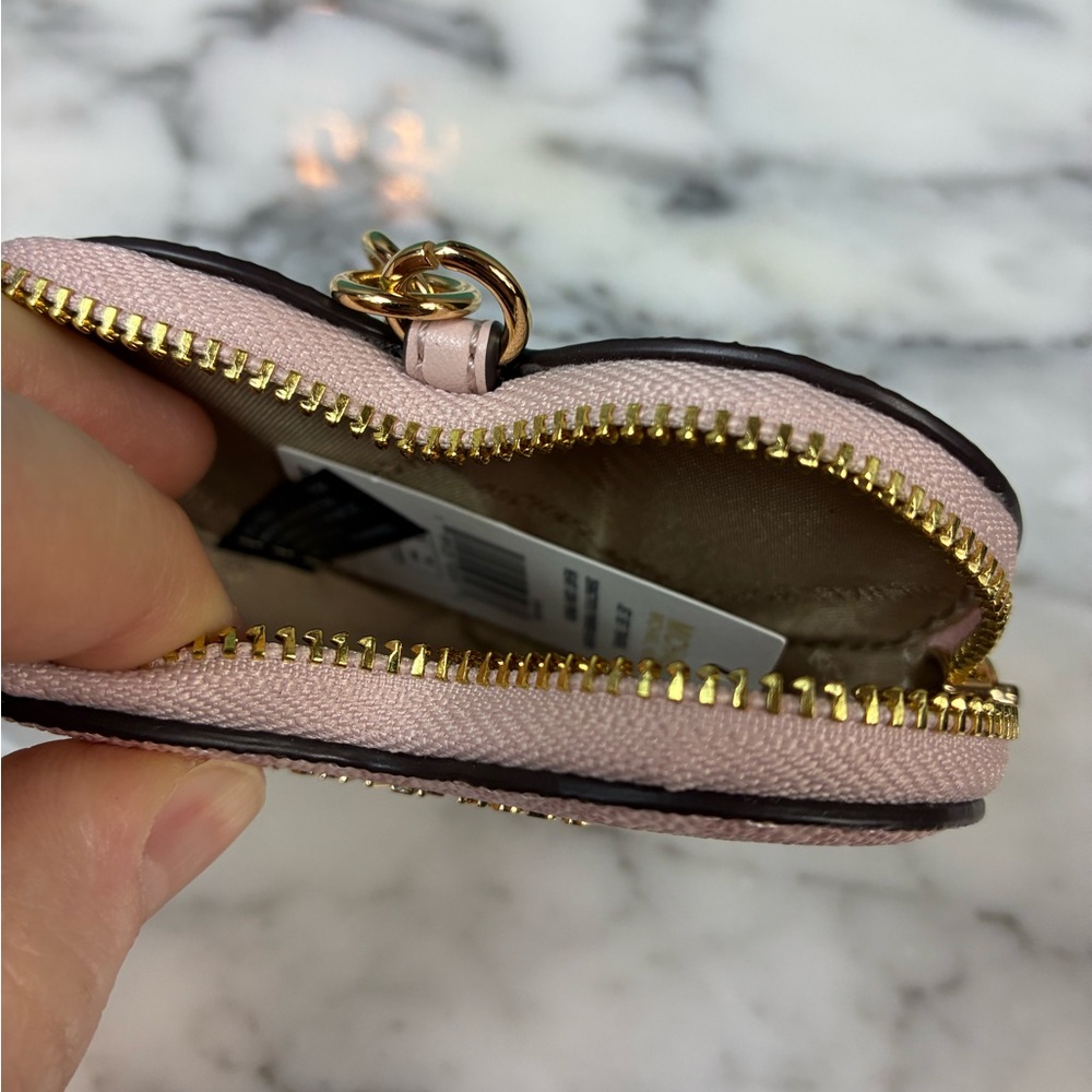 Michael Kors MK Jet Set Travel Powder Blush Pink Heart Coin Pouch Charm - NWT - Picture 6 of 7